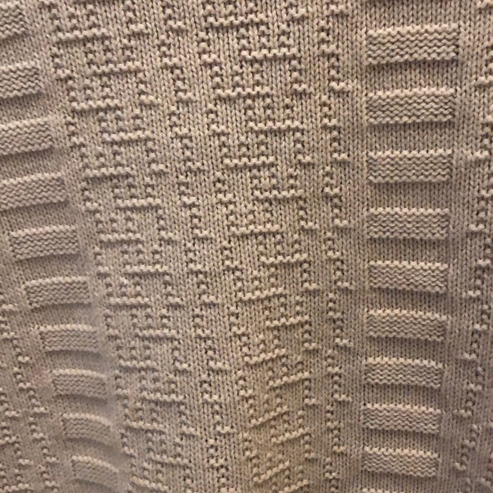 Cream knit sweater v neck - Picture 3 of 3